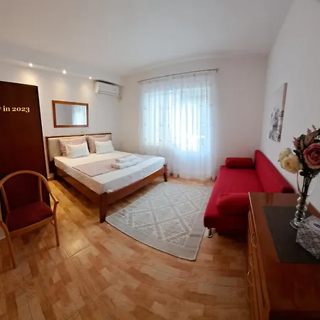 Pansion Ivana 巴什卡沃达