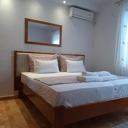 公寓 Pansion Ivana *