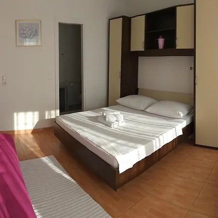 公寓 Pansion Ivana *