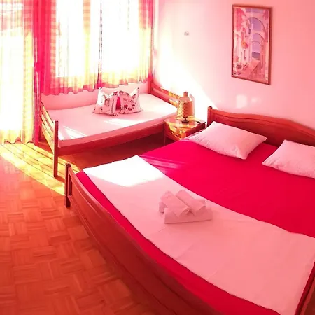 公寓 Pansion Ivana *