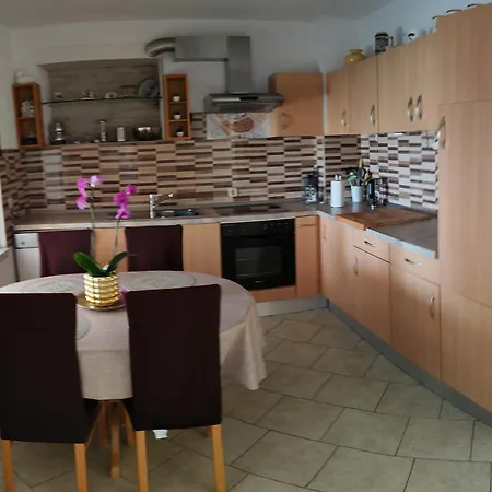 公寓 Pansion Ivana *