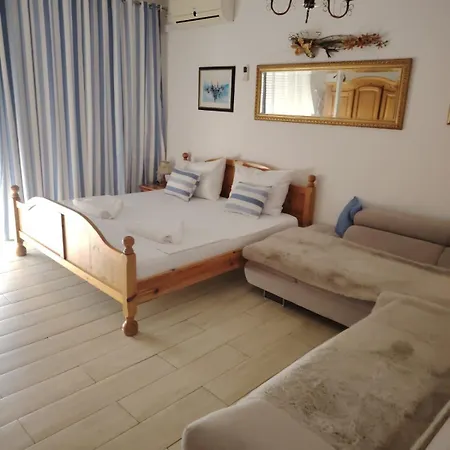 Pansion Ivana Apartment *