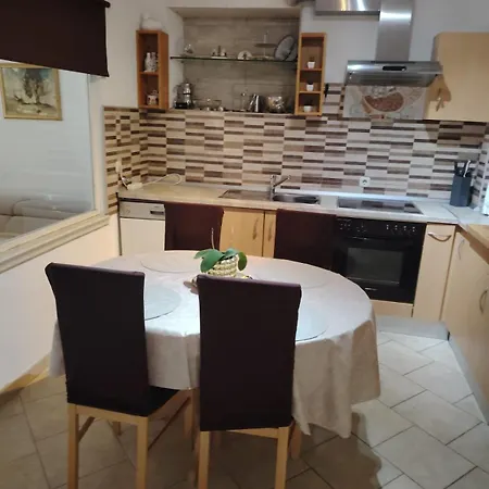 Apartment Pansion Ivana Baska Voda