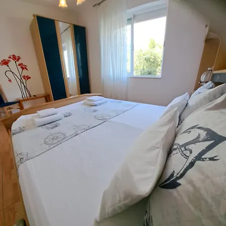 Pansion Ivana Baška Voda